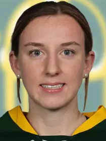 Andie Proulx headshot