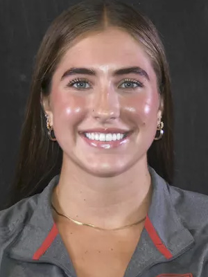 Grace Wolfe headshot