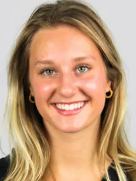 Sophie Helgeson headshot