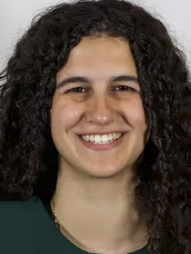 Laura Fuoco headshot