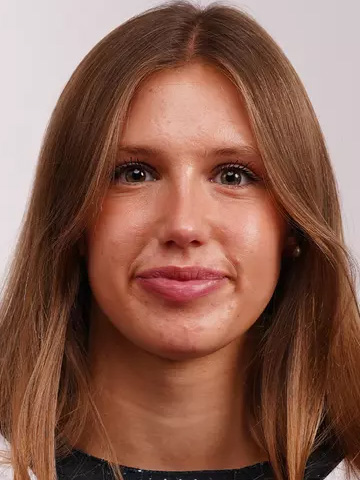 Kate Kasica headshot