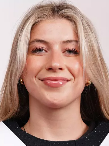 Gwynn Lapp headshot