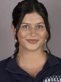 Cora Webber headshot