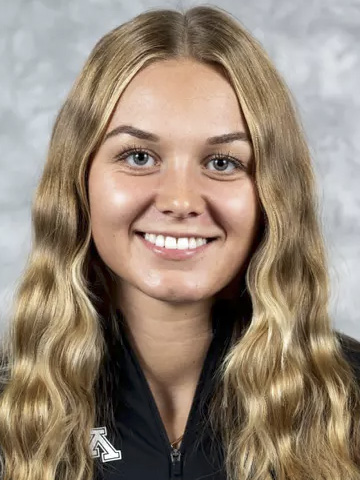 Josefin Bouveng headshot