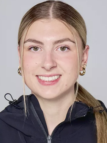 Sara Swiderski headshot