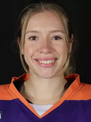 Tymmarie Grom headshot