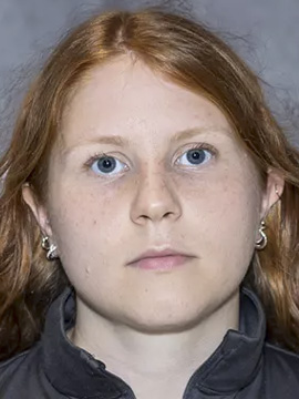 Clara Kammholz headshot