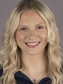 Hailey Tullo headshot