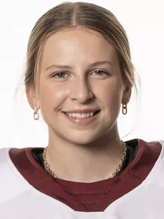 Julia Pellerin headshot