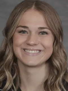 Kamryn Van Batavia headshot