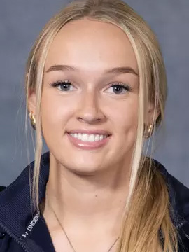 Laura Eustace headshot