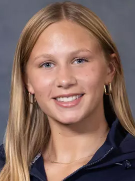 Lindsey Smolen headshot