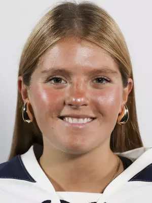 Julia Simon headshot