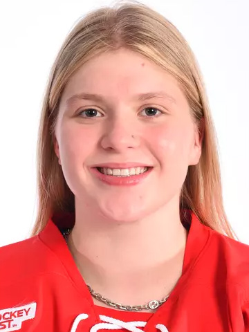 Lola Reid headshot