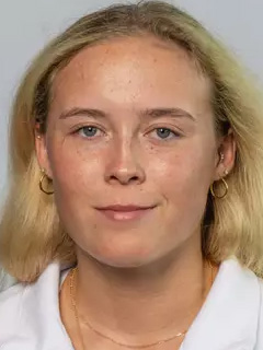 Sami Phelan headshot