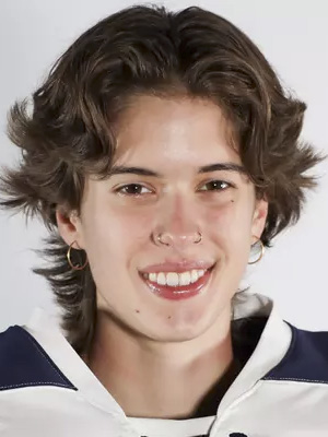 Naomi Baechler headshot