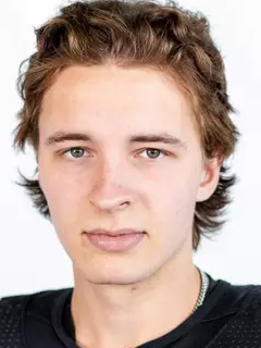 Noah Ellis headshot