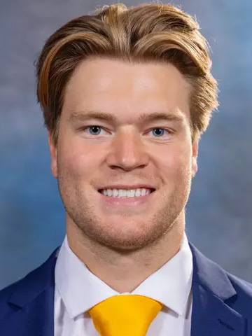 Cade Ahrenholz headshot
