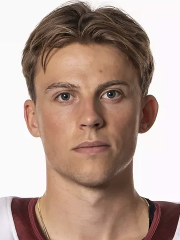 Oskar Jellvik headshot