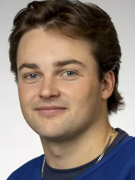 Oliver Tarr headshot
