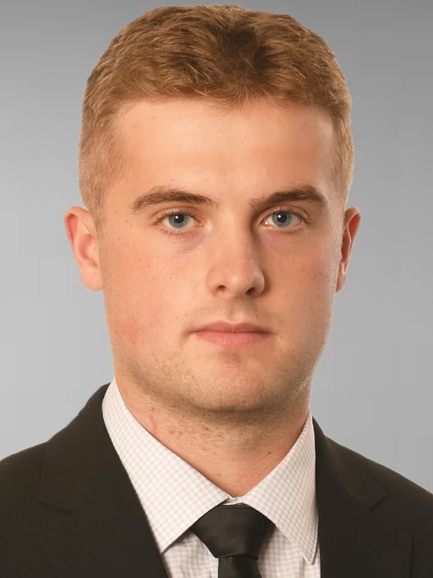 Evan Bushy headshot