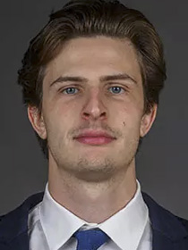 Garrett Sundquist headshot
