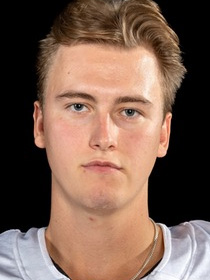 Theo Angesved headshot