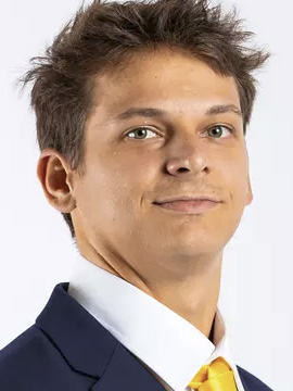 Owen Bohn headshot