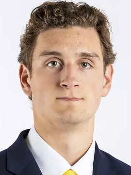 Callum Gau headshot