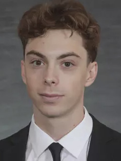 Eli Pulver headshot