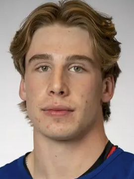 Hunter Price headshot