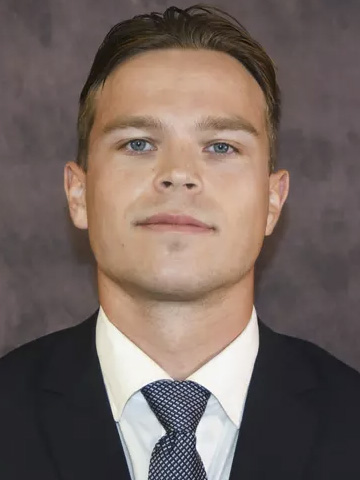 Karl Falk headshot