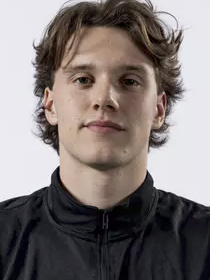 Noah Houle headshot